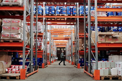 eine effiziente Logistik, die das breite Sortiment von Swiss Neo Trading darstellen soll. 